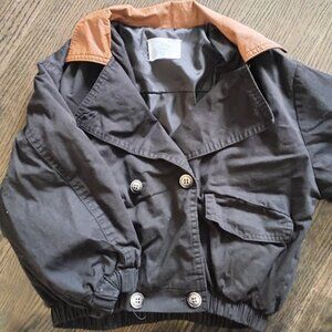 Adorable black cotton double breasted crop jacket with brown leather collar